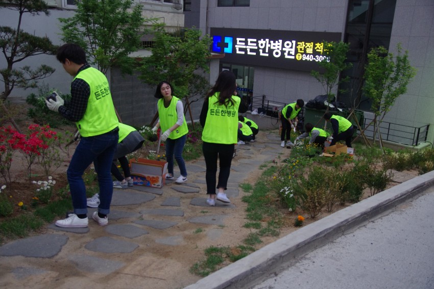 80a45e3a9f63914e0a7f8a40d2ed3e44_1495079