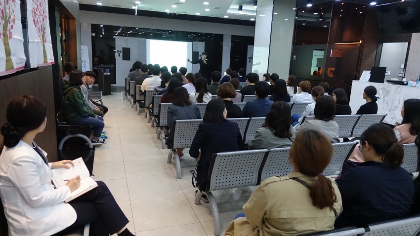 aac0ce965251fd869bba03418d012470_1527043