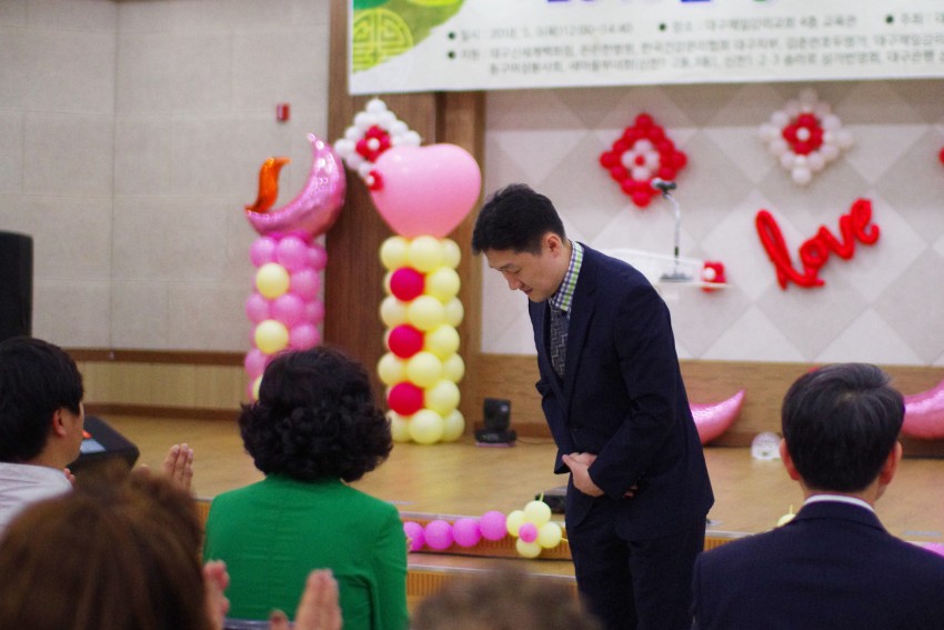 aac0ce965251fd869bba03418d012470_1527045