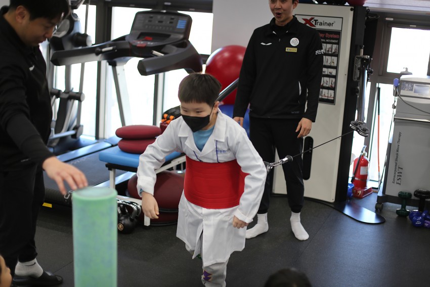 2f2c44d5cc9839462dc4999b1c40e8cb_1739837